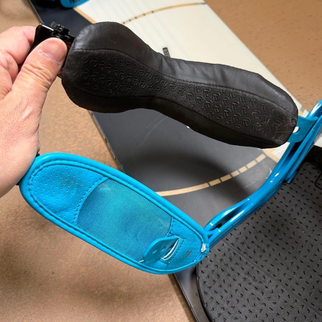 初中級者に！ FLOW ダブルキャンバー ERA 153 パークデビューにも！