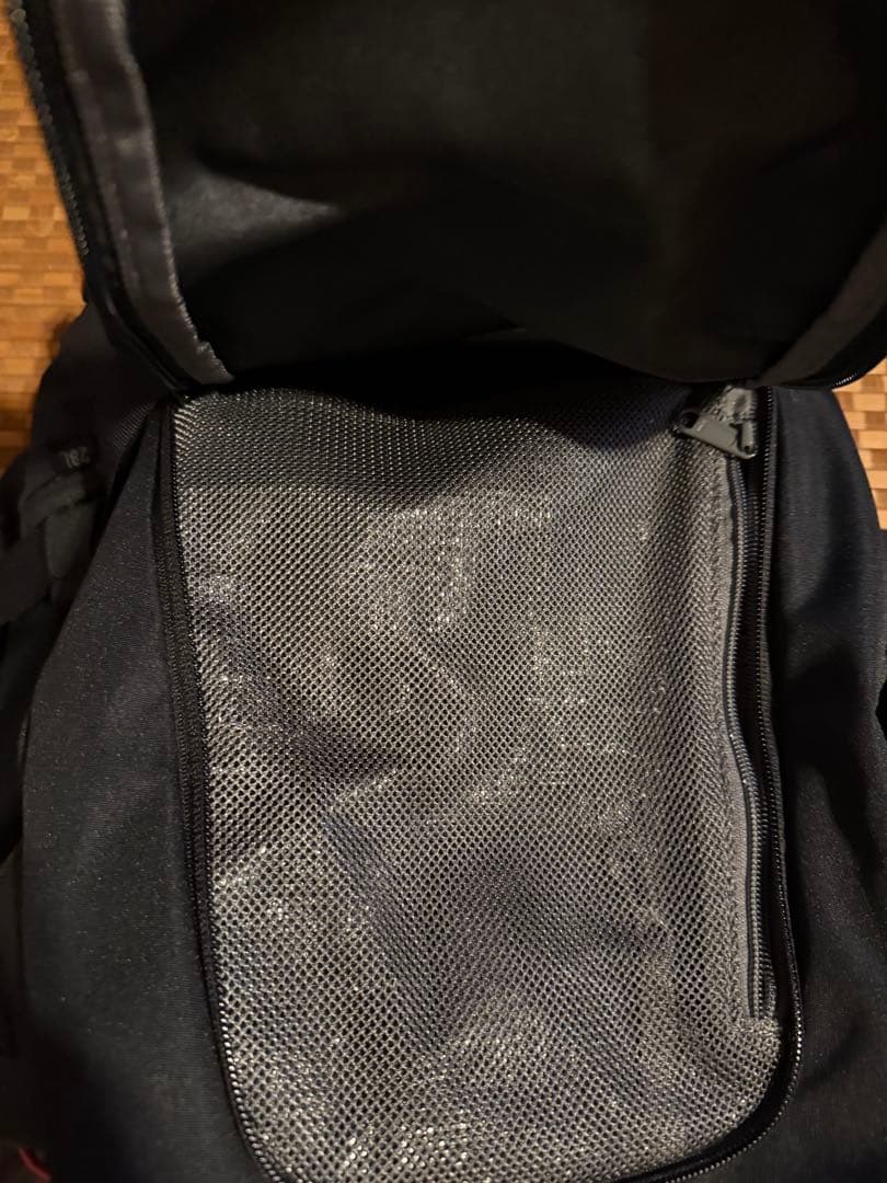 経年劣化無しBurton AK バックパック バックカントリー28L中の画像付き