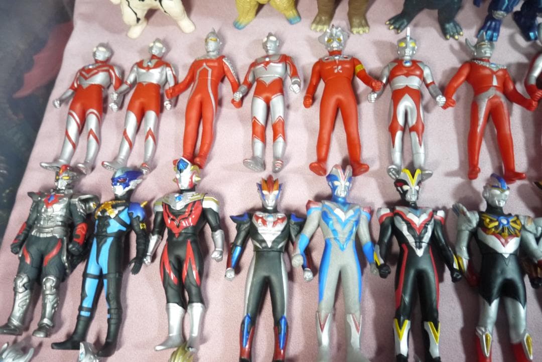 ウルトラヒーローシリーズ500　ウルトラ怪獣シリーズ500　ソフビ　101体