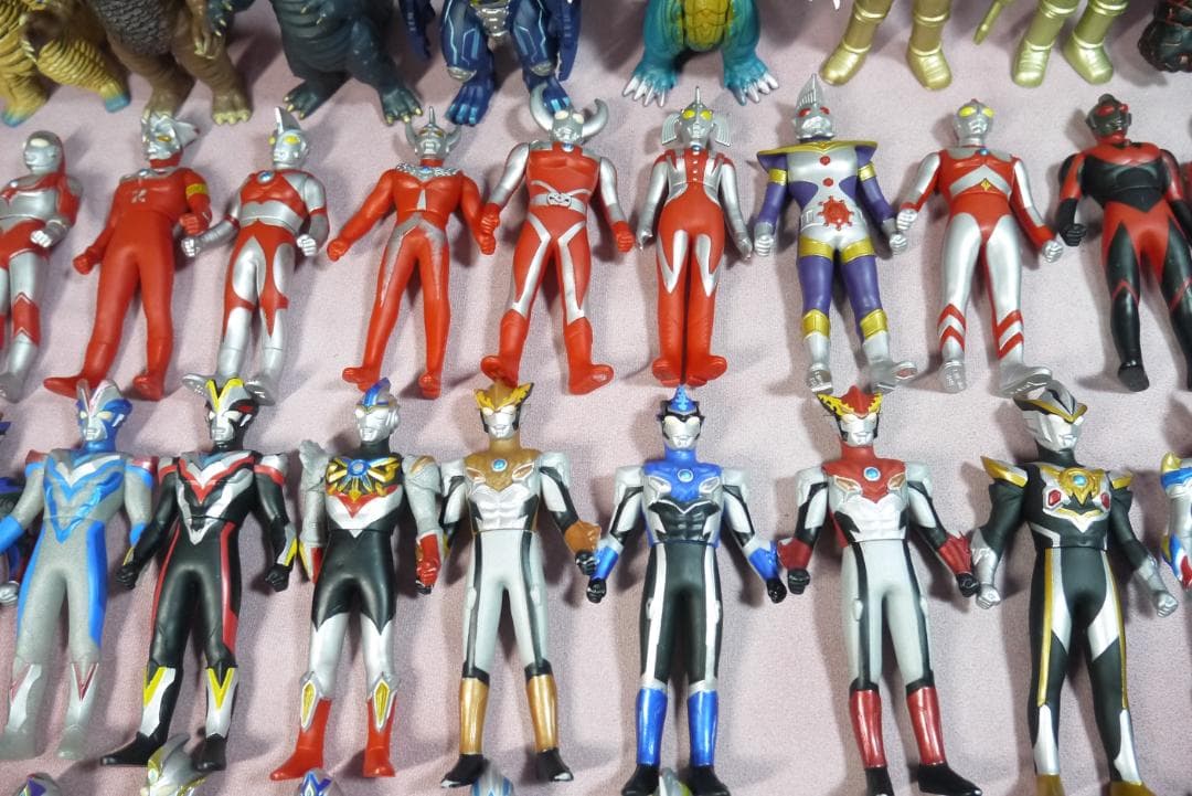 ウルトラヒーローシリーズ500　ウルトラ怪獣シリーズ500　ソフビ　101体