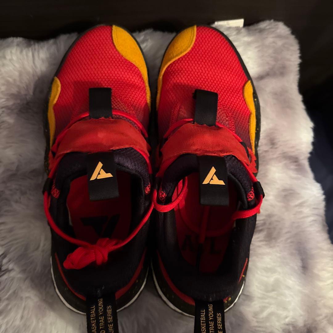 バスケットボールシューズ　トレイヤング1