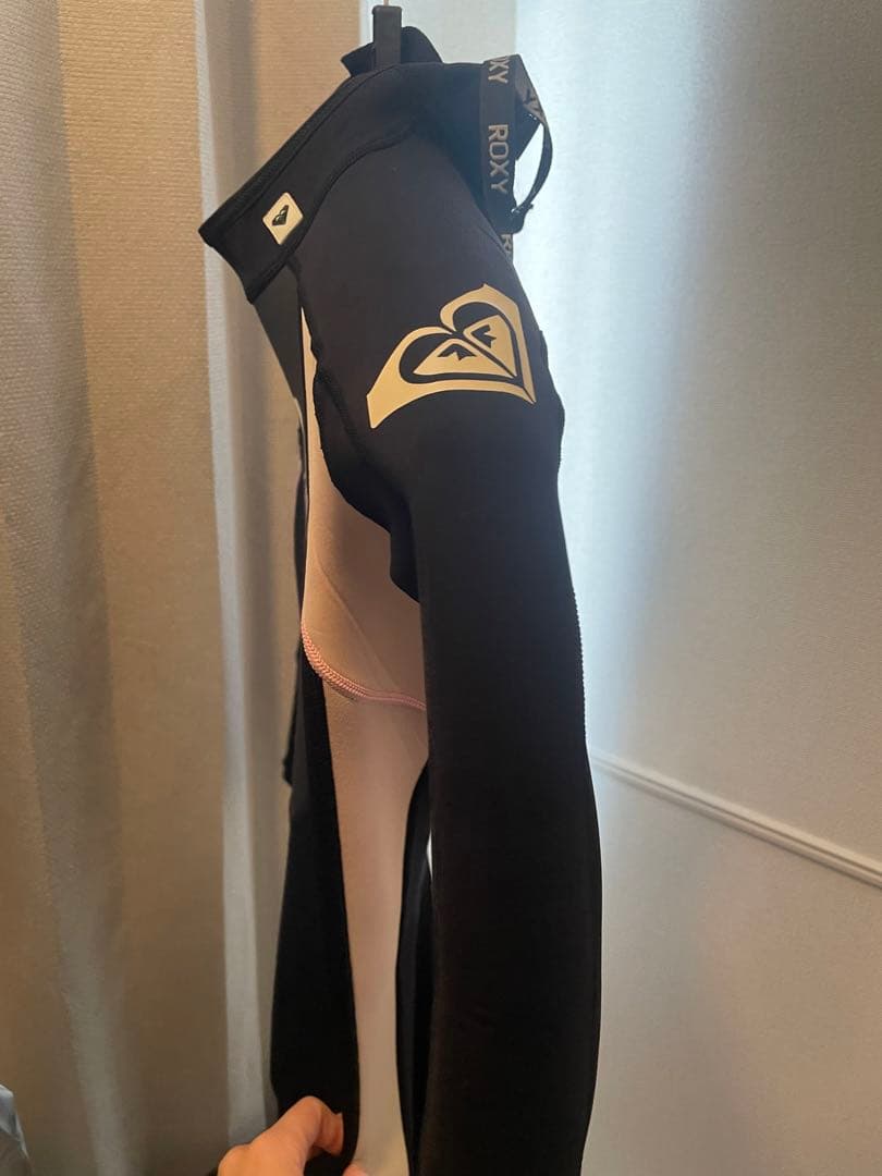 Roxy フルスーツ ブラック/ピンク