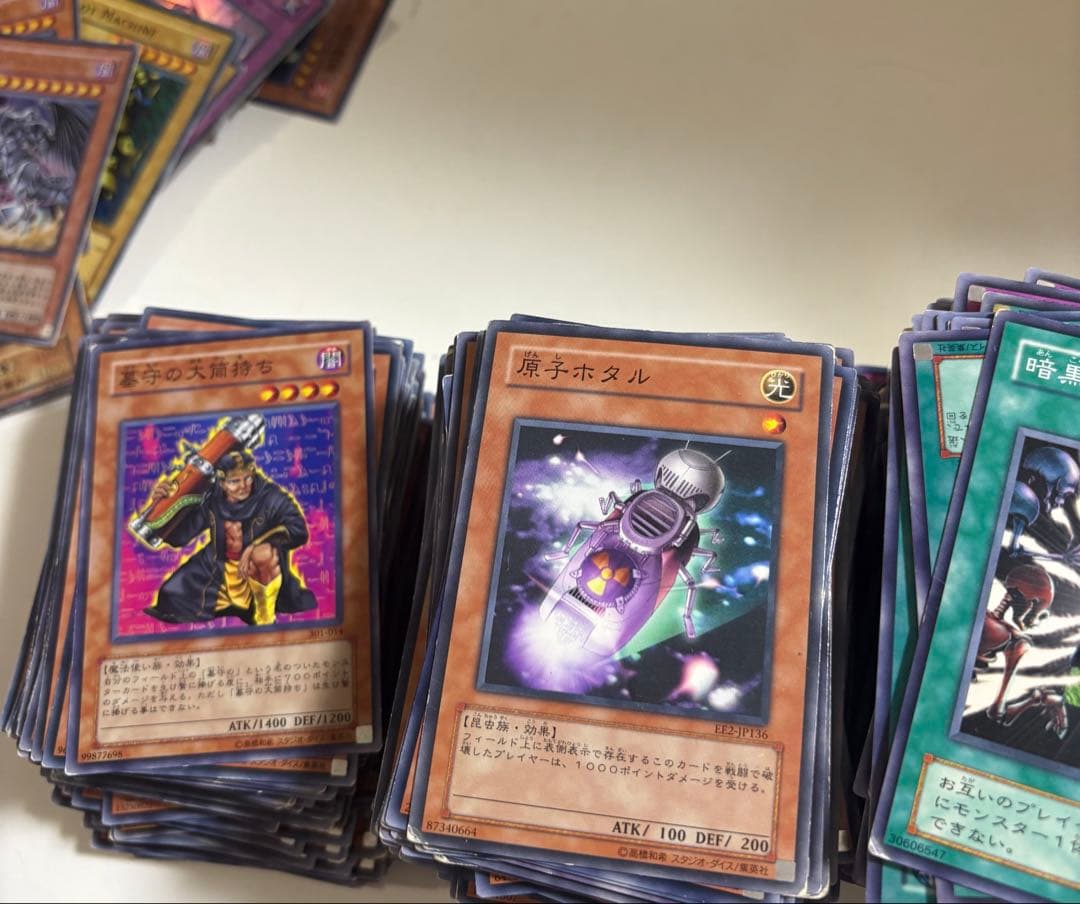 【レア】遊戯王カード 初期 旧カード 約1000枚 まとめ売り エクゾディア本体