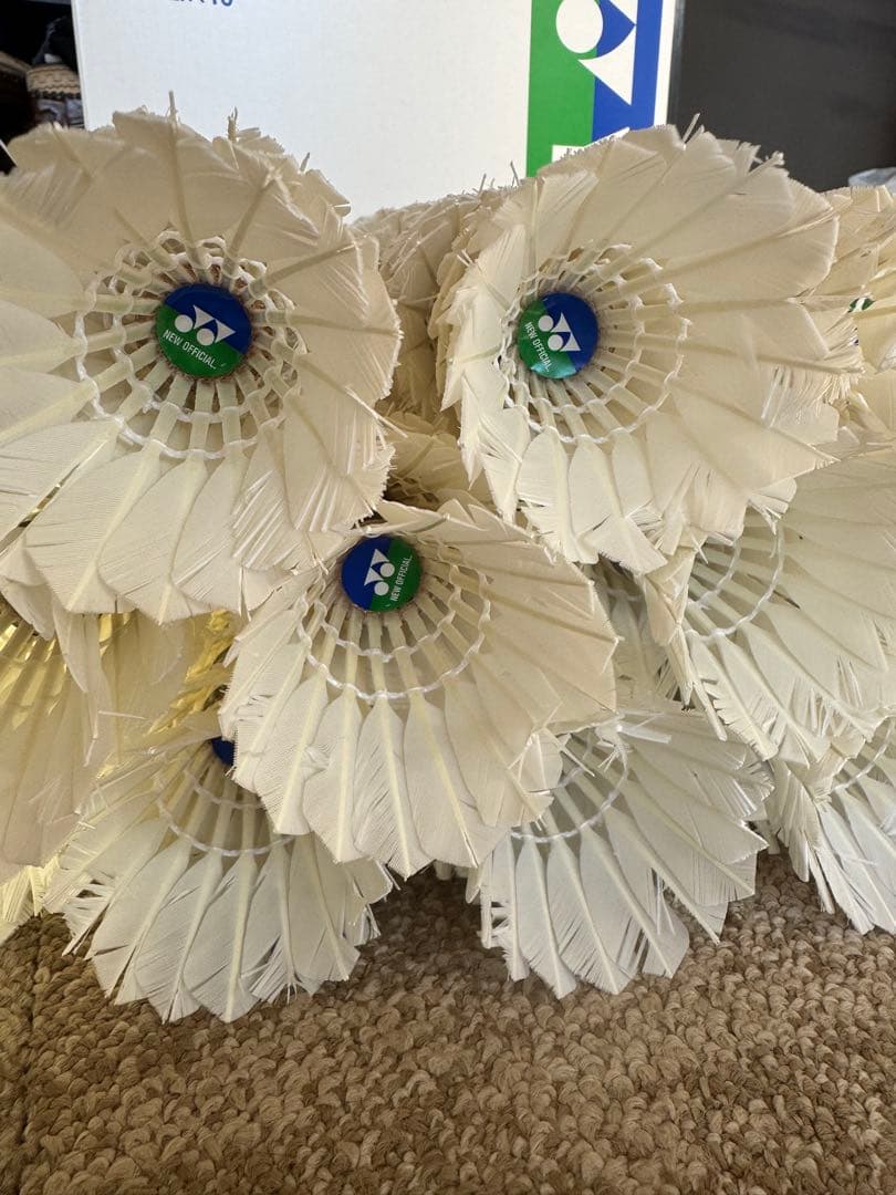 YONEX中古シャトル　ニューオフィシャル154個