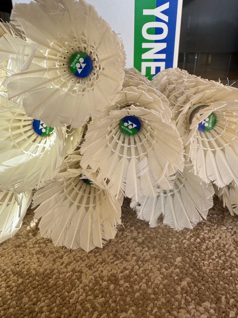 YONEX中古シャトル　ニューオフィシャル154個