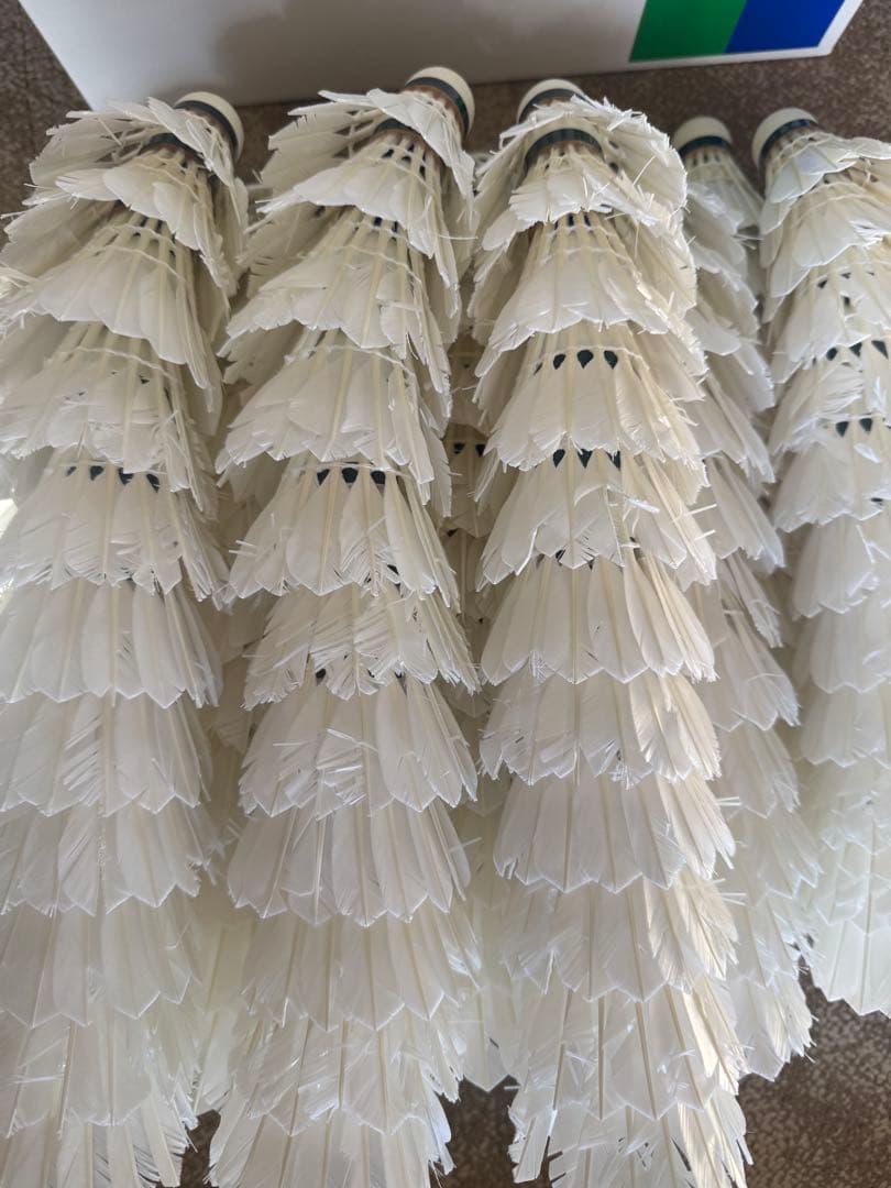 YONEX中古シャトル　ニューオフィシャル154個