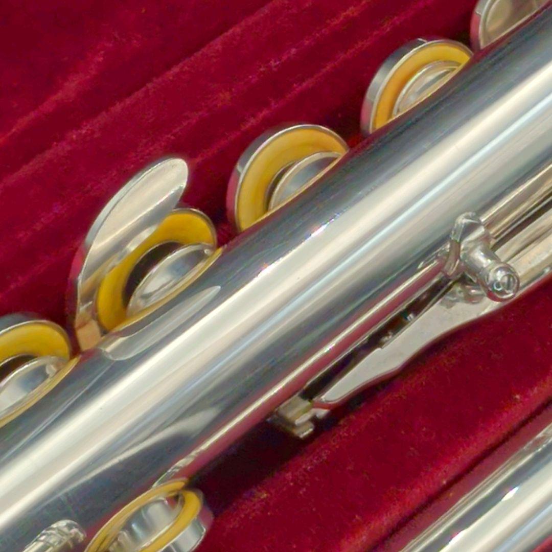 フルート　調整済　美品　ヤマハYFL211SⅡ（Eメカ銀メッキ仕様）