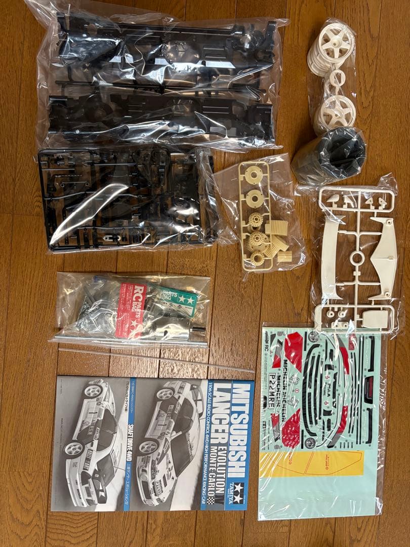 タミヤ　Mitsubishi Lancer Evolution IV