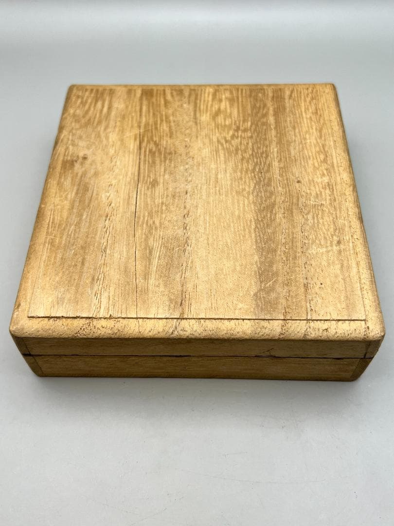 【海】江戸期　鍔　花弁金象嵌鉄鐔　鉄鍔　鐔　古刀匠　極上品　刀装具　箱付