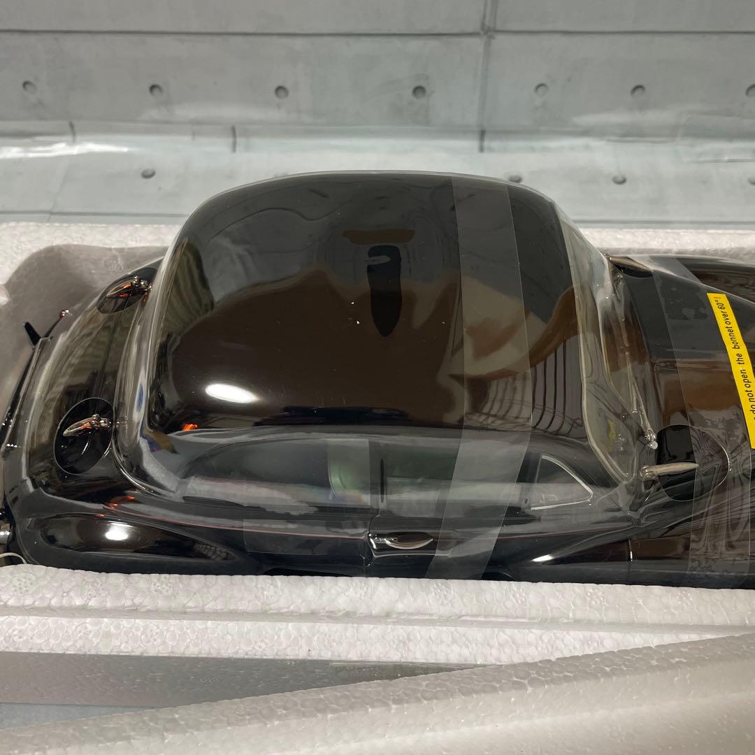 1956モーリスミニ1000サルーン 1/12大きいです。