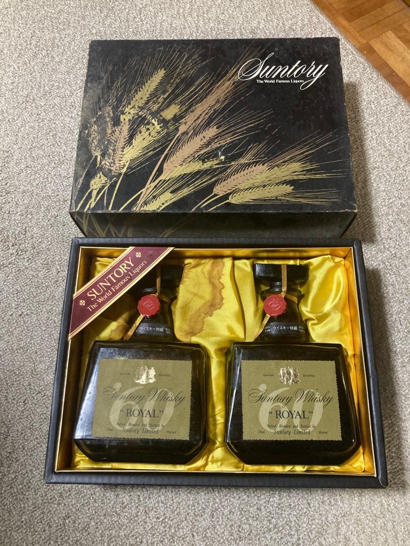 未開栓　Suntory  Whisky 2本セット　特級　古酒