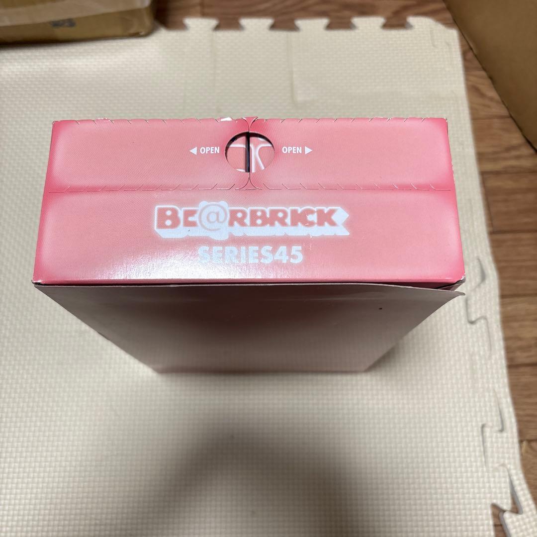 【新品・未開封】ベアブリック BE@RBRICK SERIES 45 BOX