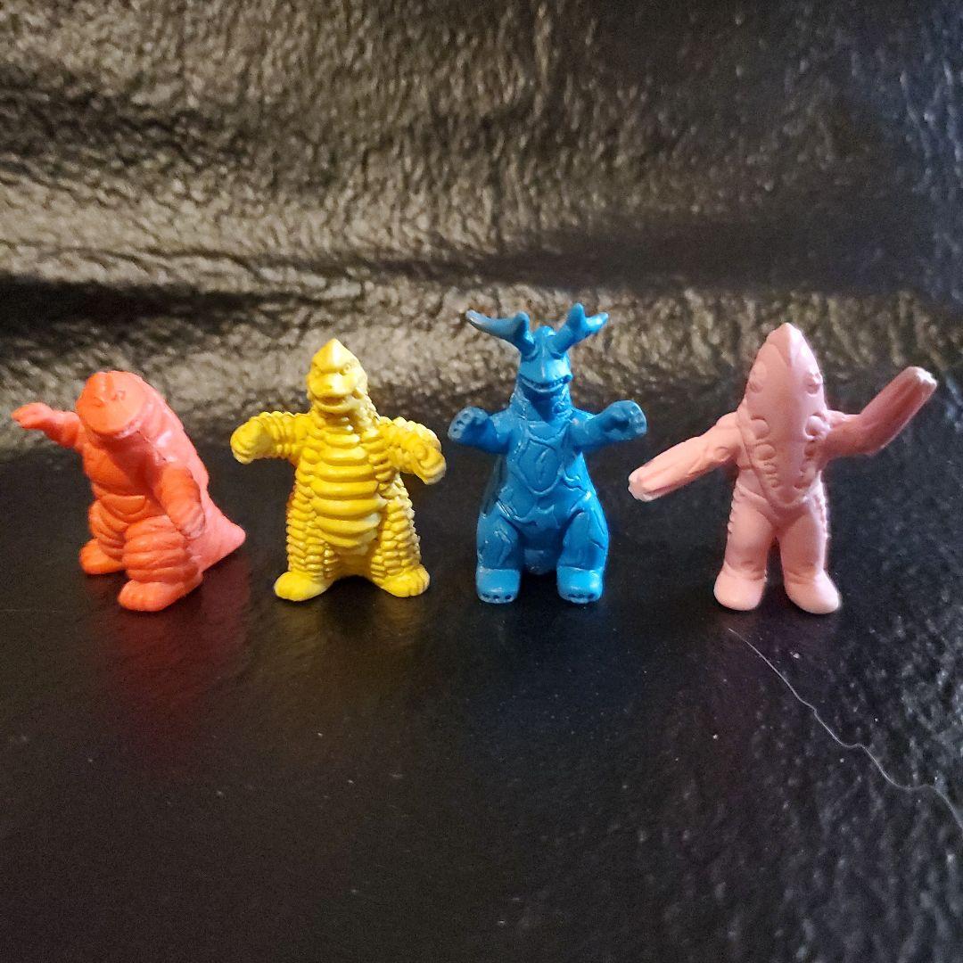 ウルトラ怪獣 消しゴム4体 レッドキング他 ©円谷 / Ultraman