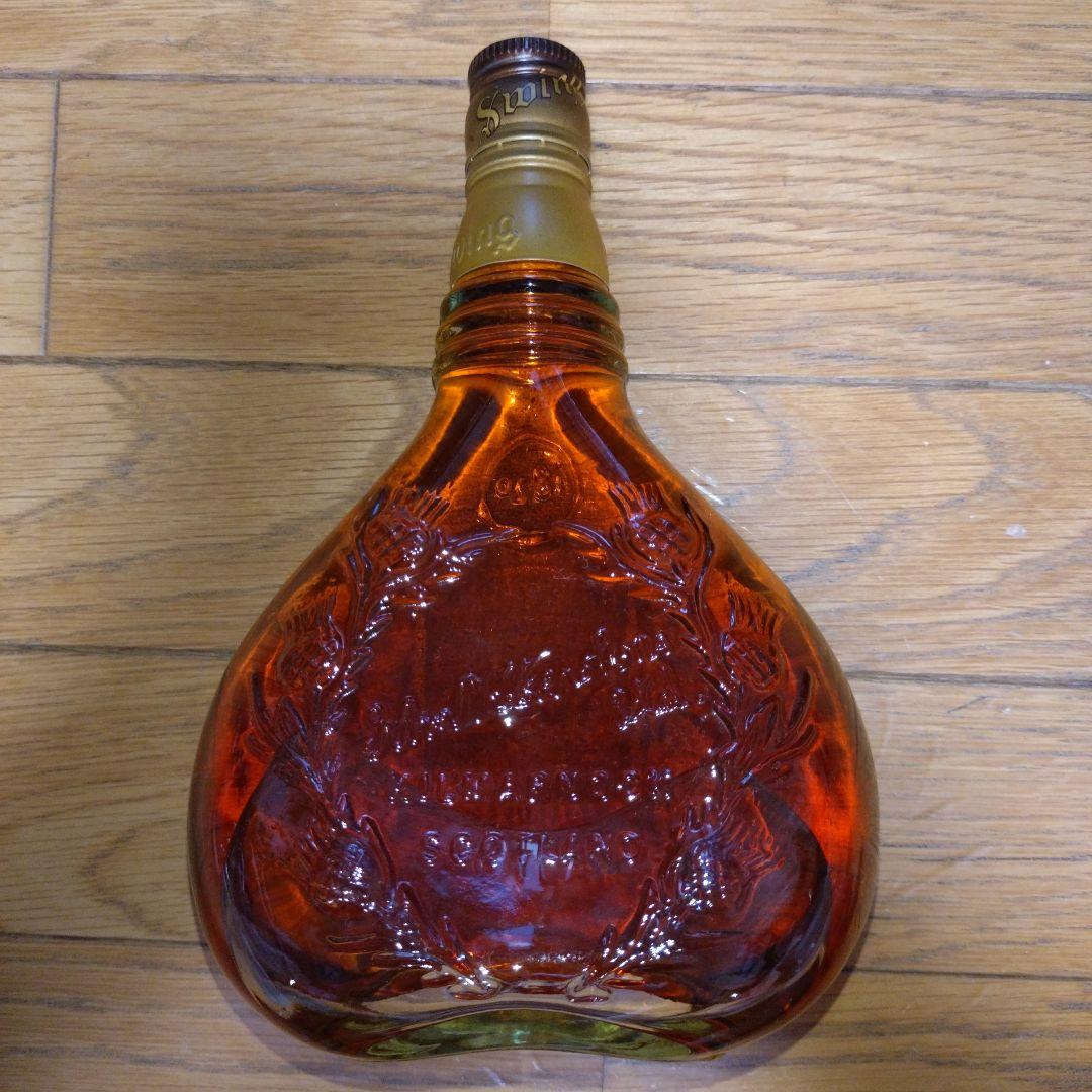 ウイスキー Johnnie Walker Swing 75cl 43%