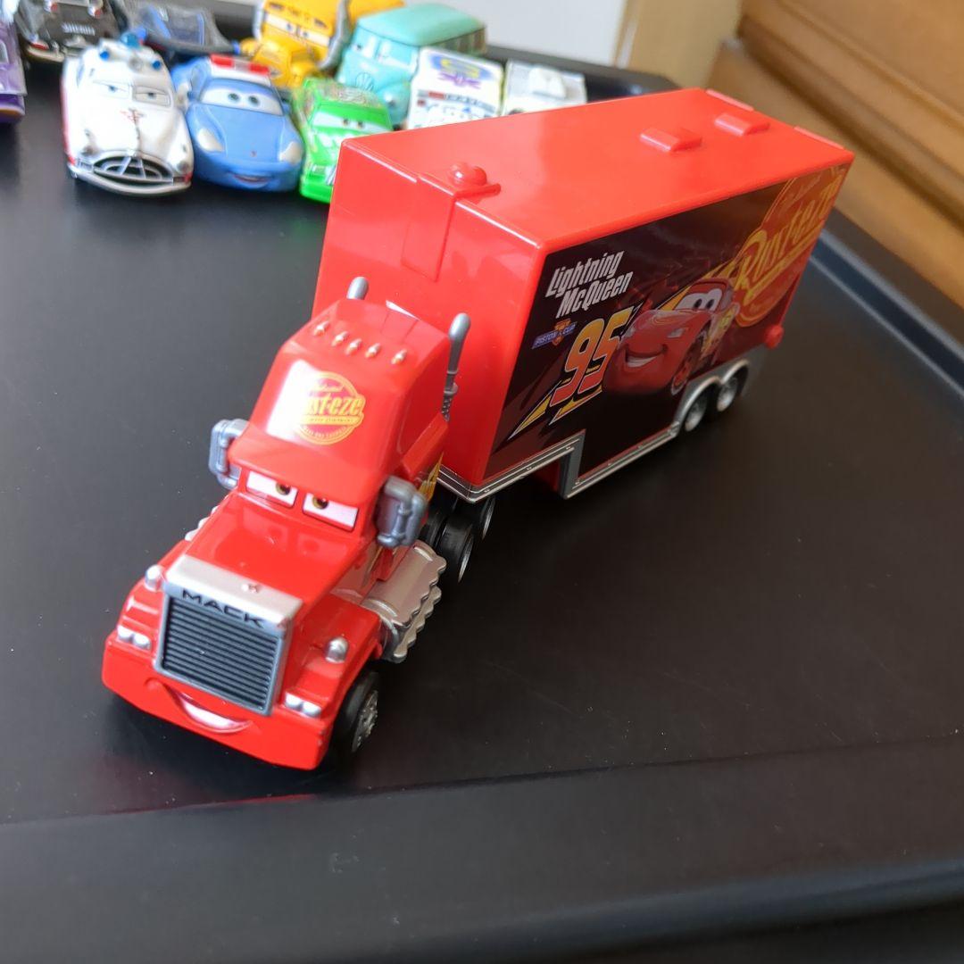 トミカカーズ　ドクターダメージ　アーヴィ　サリー　フィルモア　ディズニートミカ