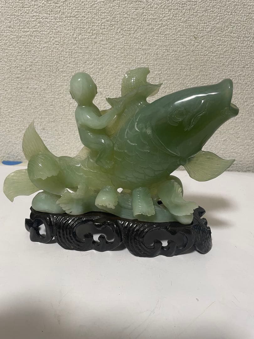 專用です　翡翠玉石彫刻　· 鯉と童子　置物　天然石