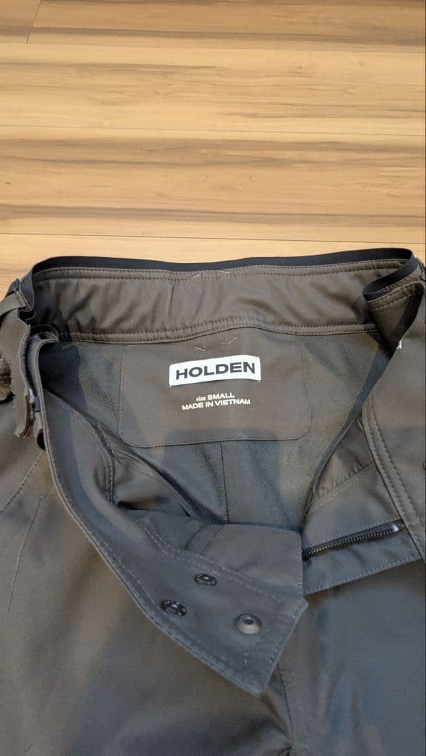 【値下げ‼️】HOLDEN スノーボードウェア S 上下セット