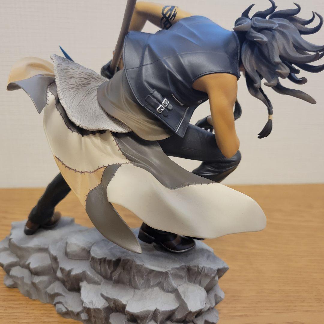 ツイステ レオナ・キングスカラー フィギュア　1/8 アニプレックス