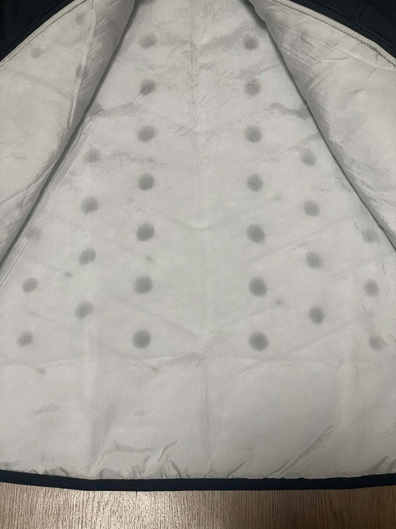 Nike ブラック ウィンドブレーカー　ブラック