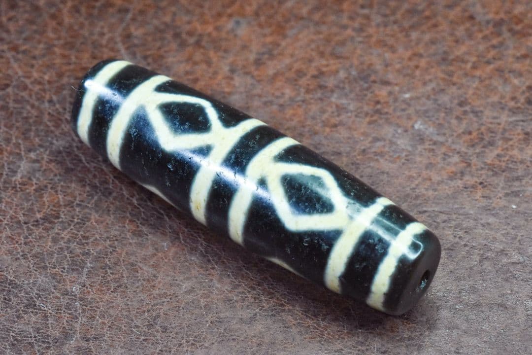 金剛六眼天珠　Dorje