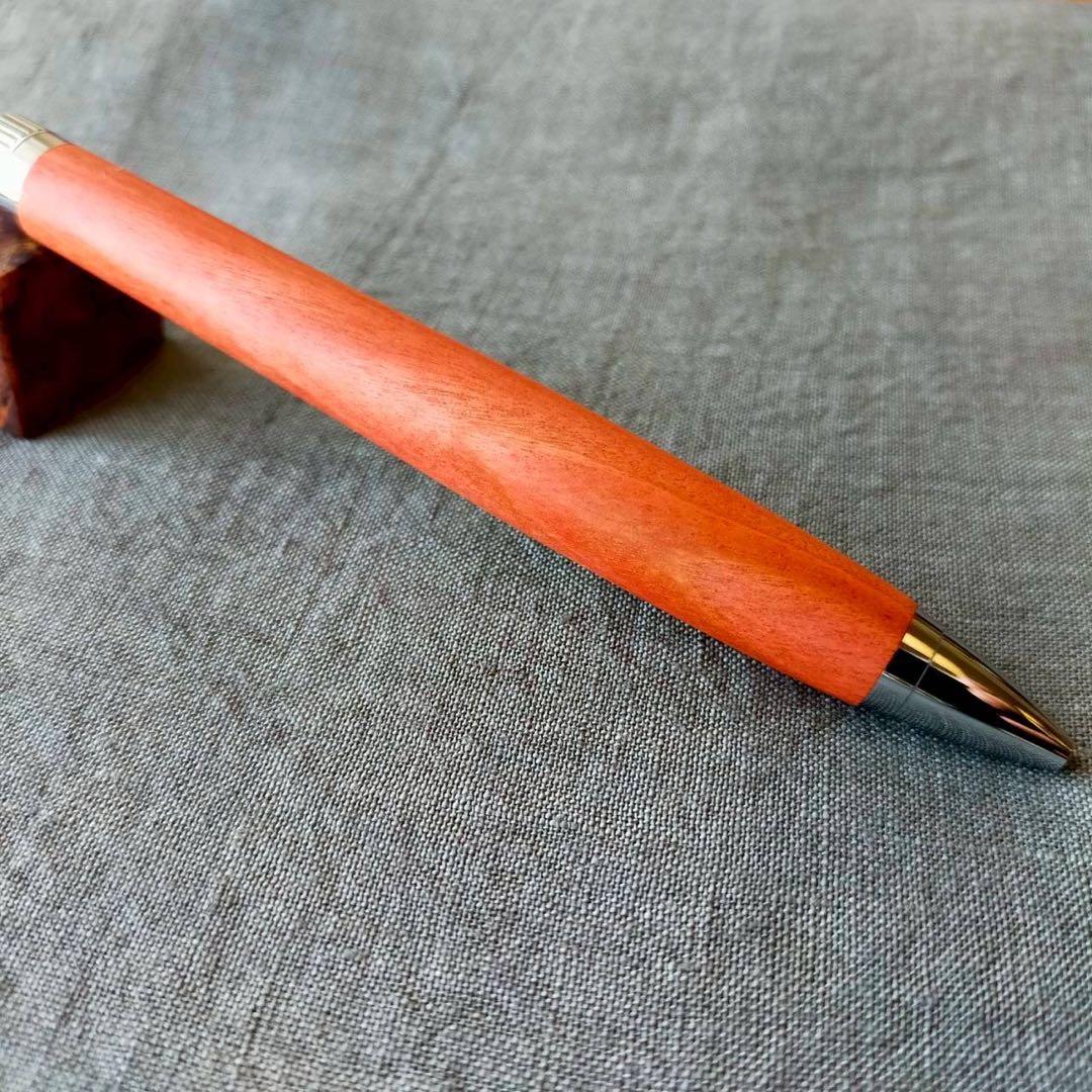 ピンクアイボリー　ハンドメイド　木軸ボールペン　G2　天然木　シルバー