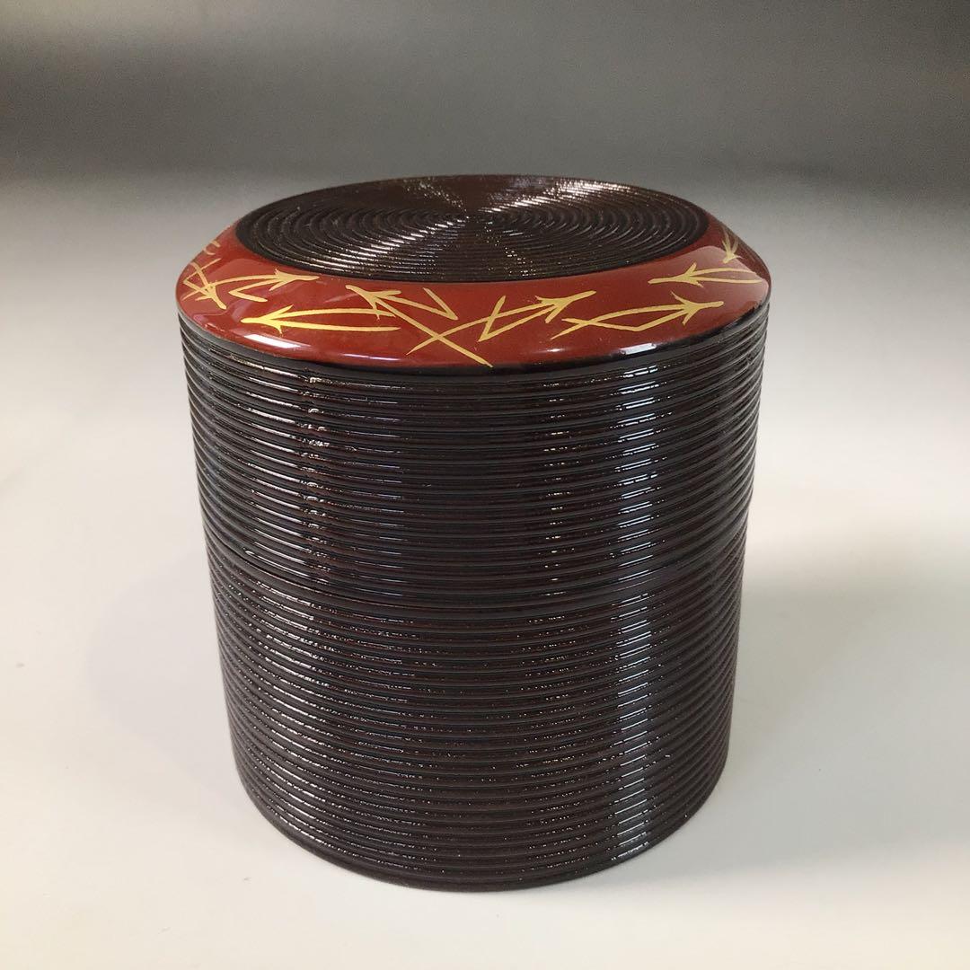 Ｒ８０５　棗　『中村湖彩作』『溜塗』『面朱松葉蒔絵』『中次棗』　共箱　茶道具