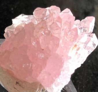 天然石　ローズクォーツ　結晶