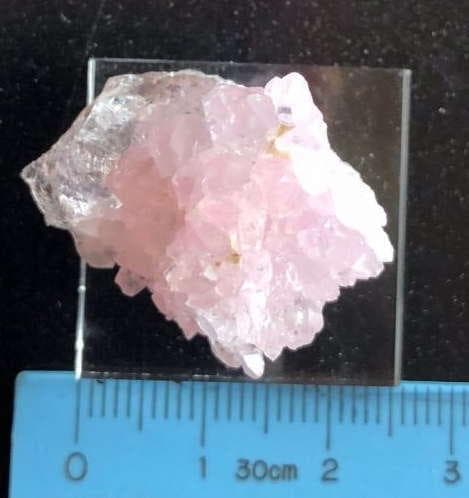 天然石　ローズクォーツ　結晶