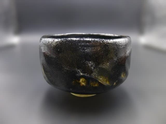 なんたろう楽吉衛衛門　十三代惺入　黒茶碗／共箱・共布／銘「寒雷」／