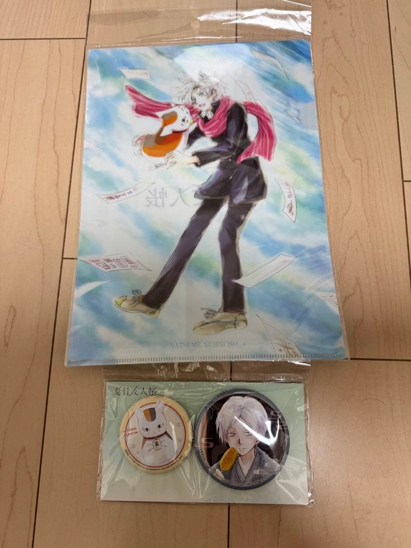 夏目友人BW限定￼クリアファイル、缶バッジセット