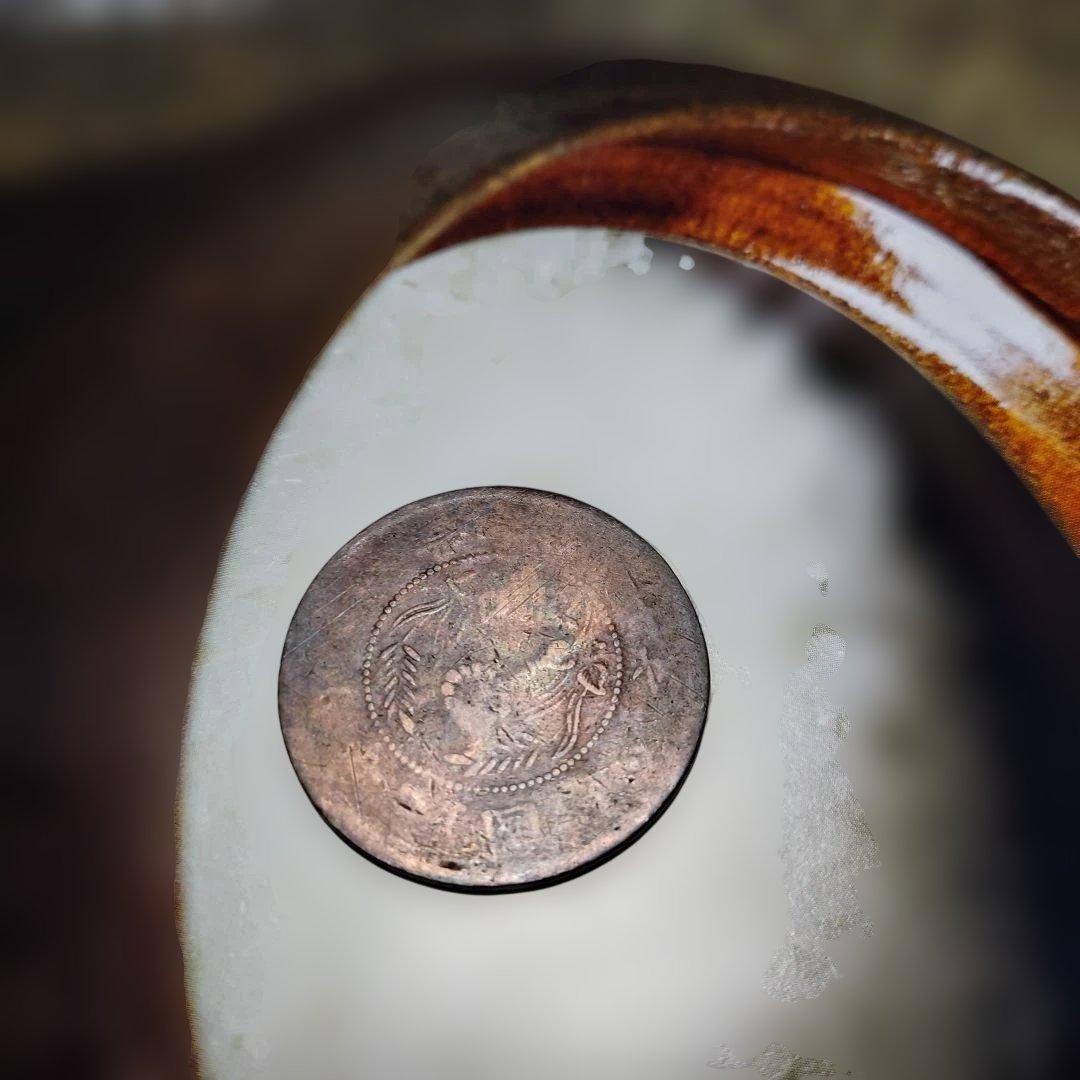 古い銅製 花と動物のデザイン