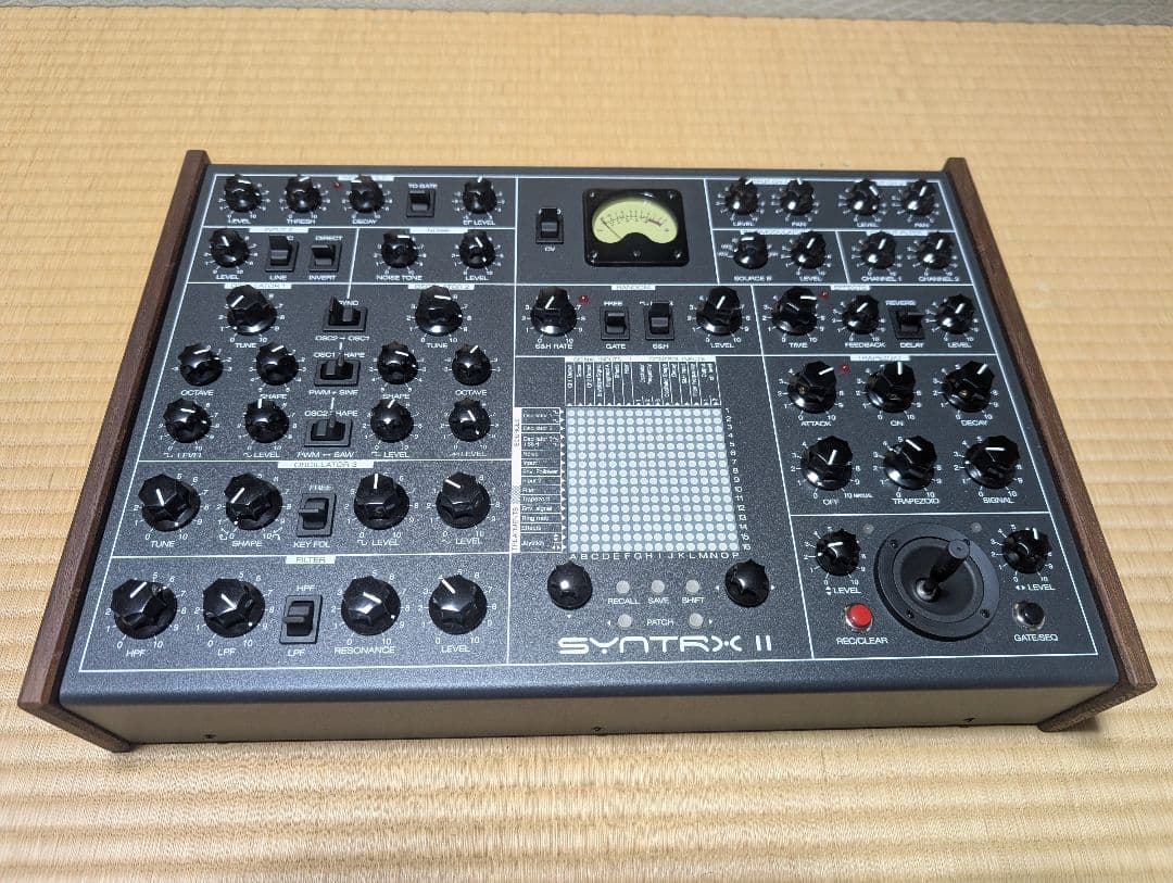 SYNTRX II アナログシンセサイザー 本体 ほぼ新品