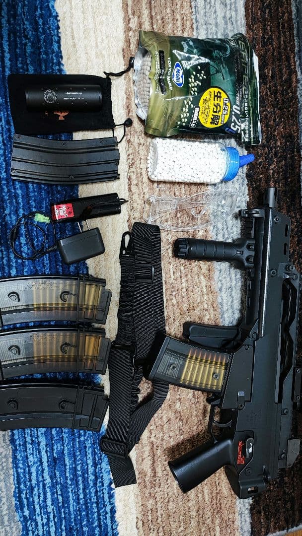 電動ガン G36C 豪華セット 予備バッテリー、予備マガジン等