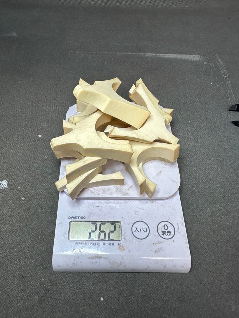 三線　琴柱 筝柱　14個セット 和楽器　御琴　箱付 和琴 御箏琴柱 琴用