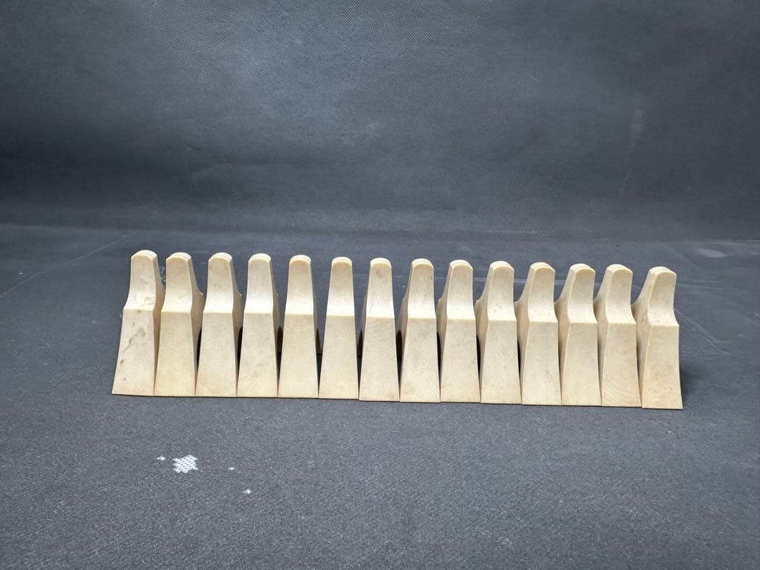 三線　琴柱 筝柱　14個セット 和楽器　御琴　箱付 和琴 御箏琴柱 琴用