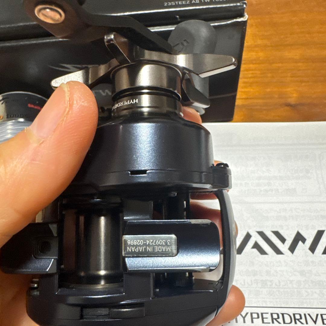 ダイワ スティーズ A2 TW 1000H SLPハンドルカスタム品