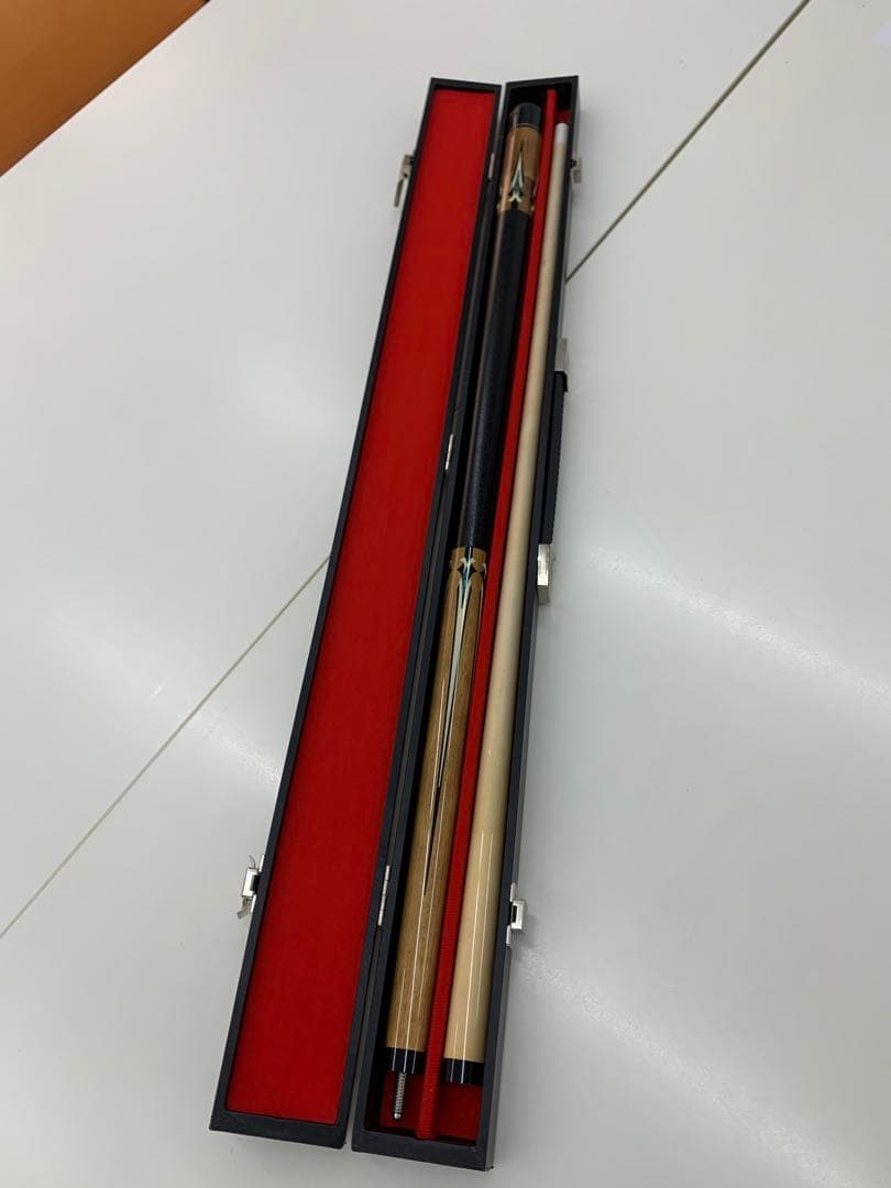 木製ビリヤードキュー ケース付き
