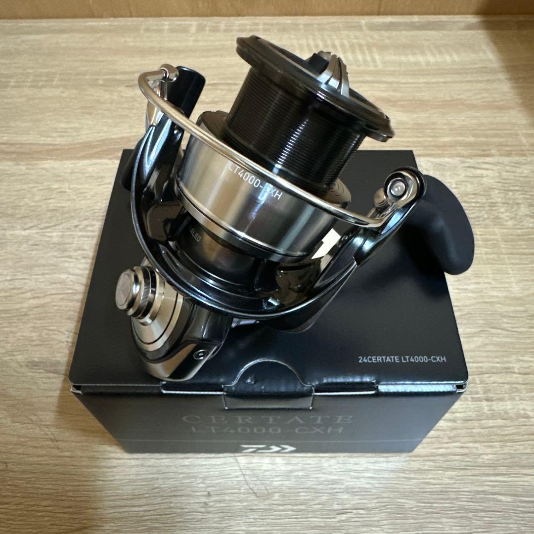 【美品】DAIWA / ダイワ　24セルテート LT4000-CXH