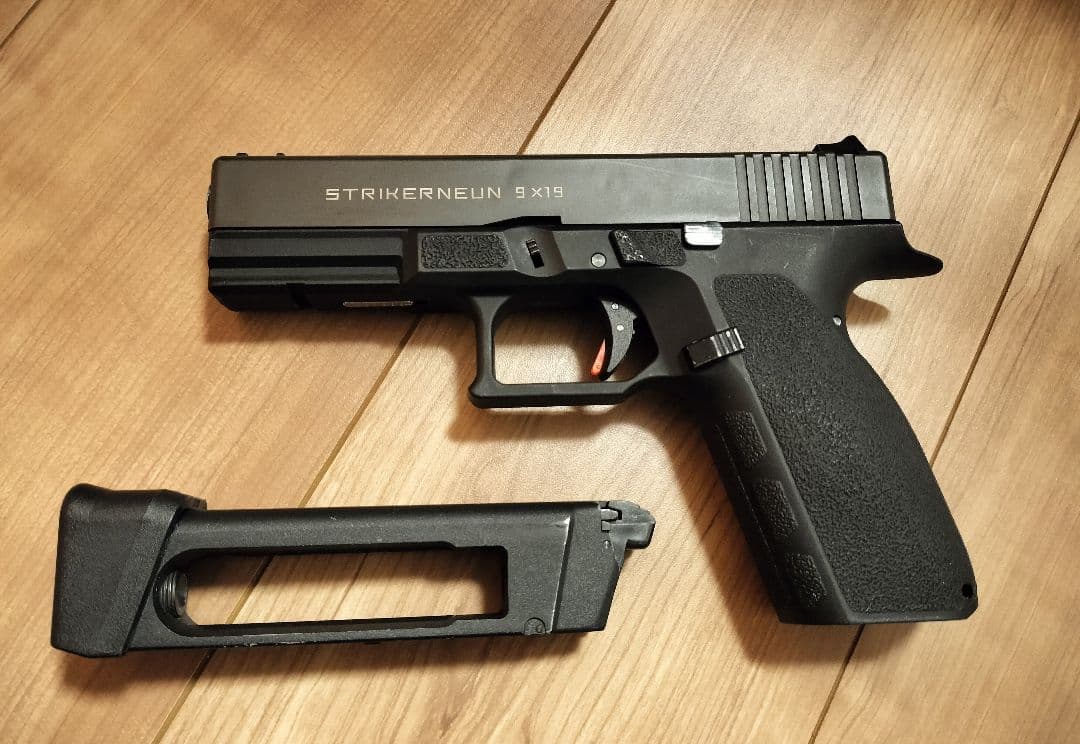 ストライカー9　カーボネイト