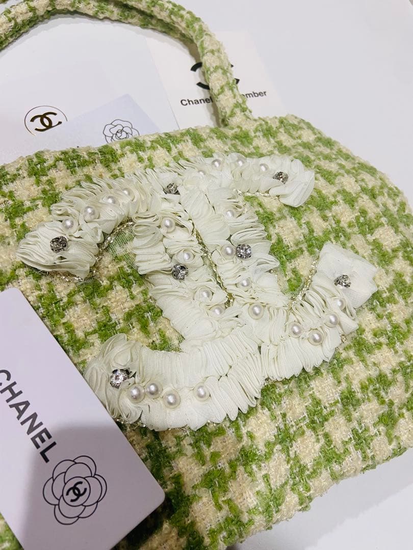 シャネル　トートバッグ フリル　シャネルノベルティ　グリーン