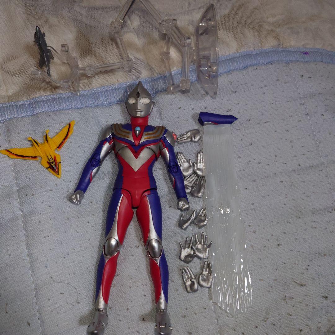 【ひび割れあり】SHF 真骨彫製法 ウルトラマンティガ マルチタイプ 初版