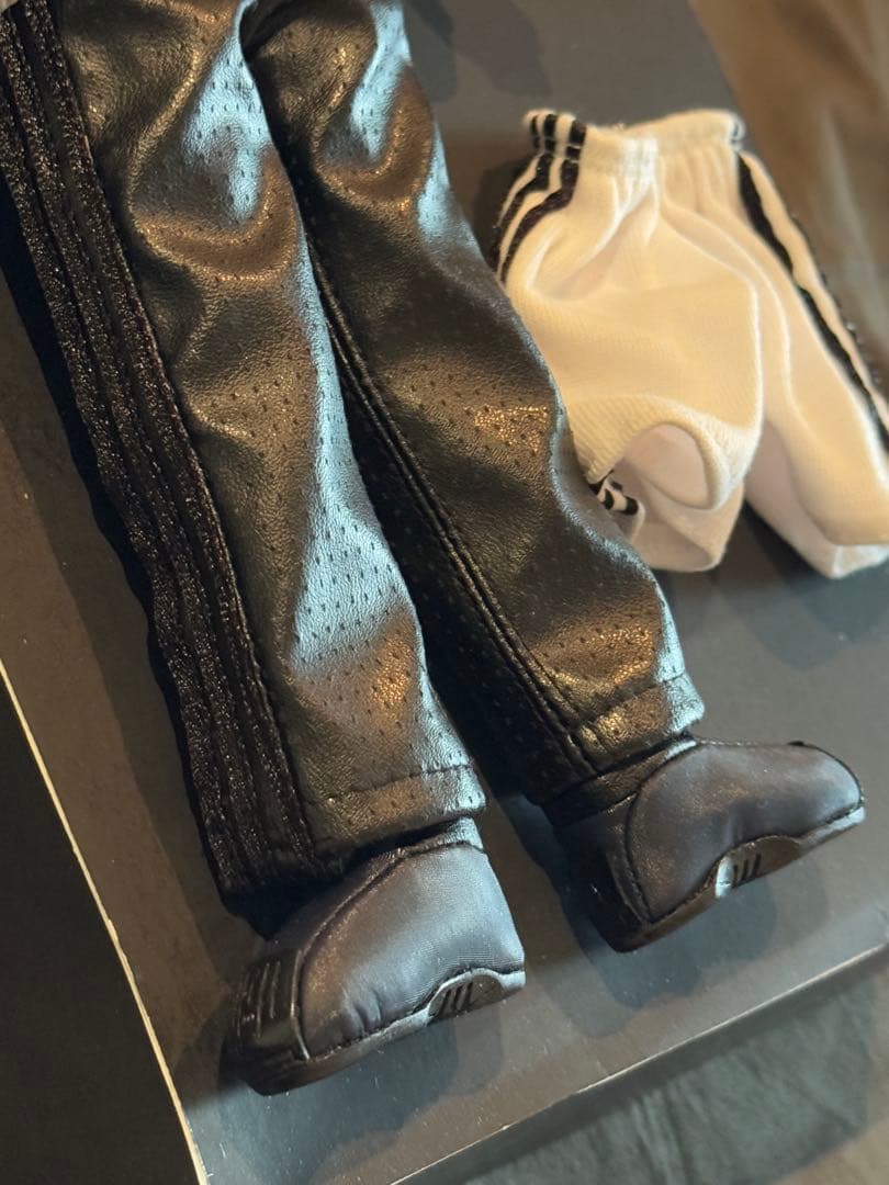 非売品 コービー アディダス KOBE adidas フィギュア 人形