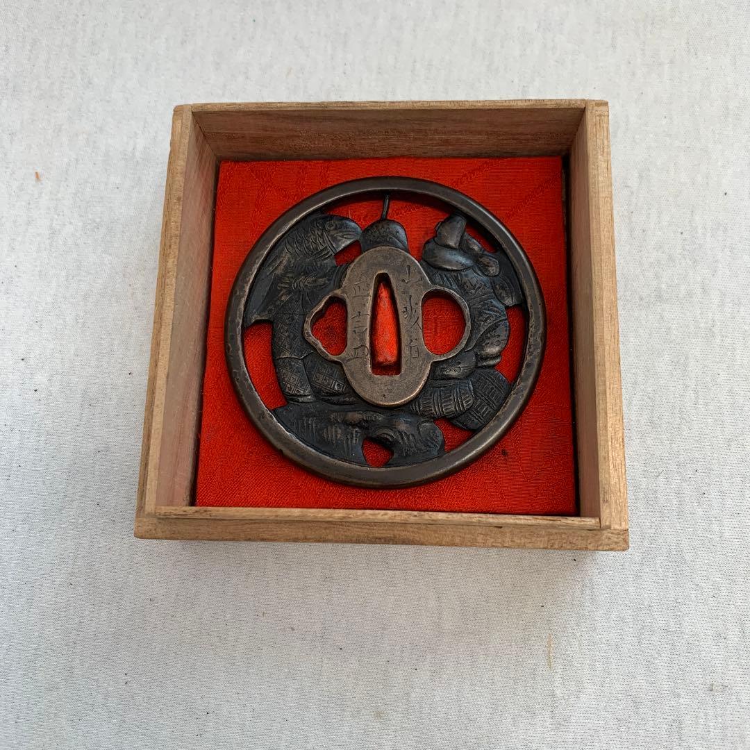 鍔　銅製　山城住正吉　花押　大刀鍔　本歌