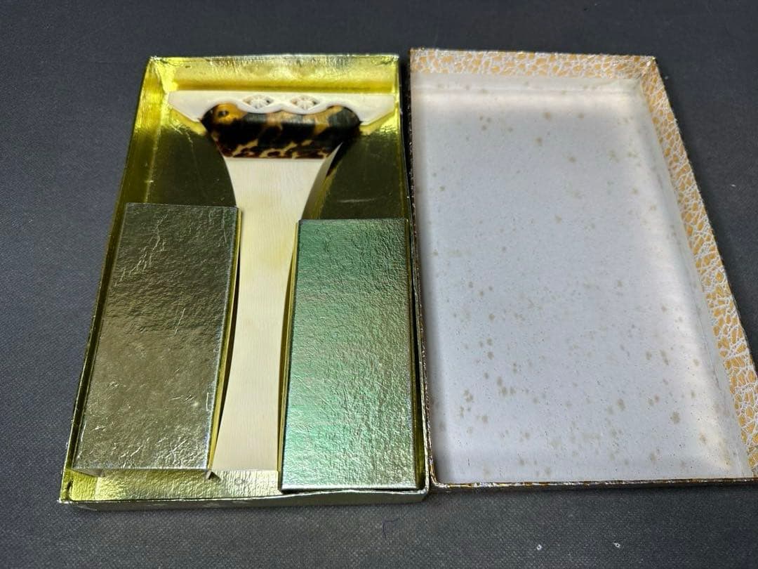 津軽三味線　鼈甲撥　撥　バチ　天然素材　和楽器　民謡　アンティーク　細密細工