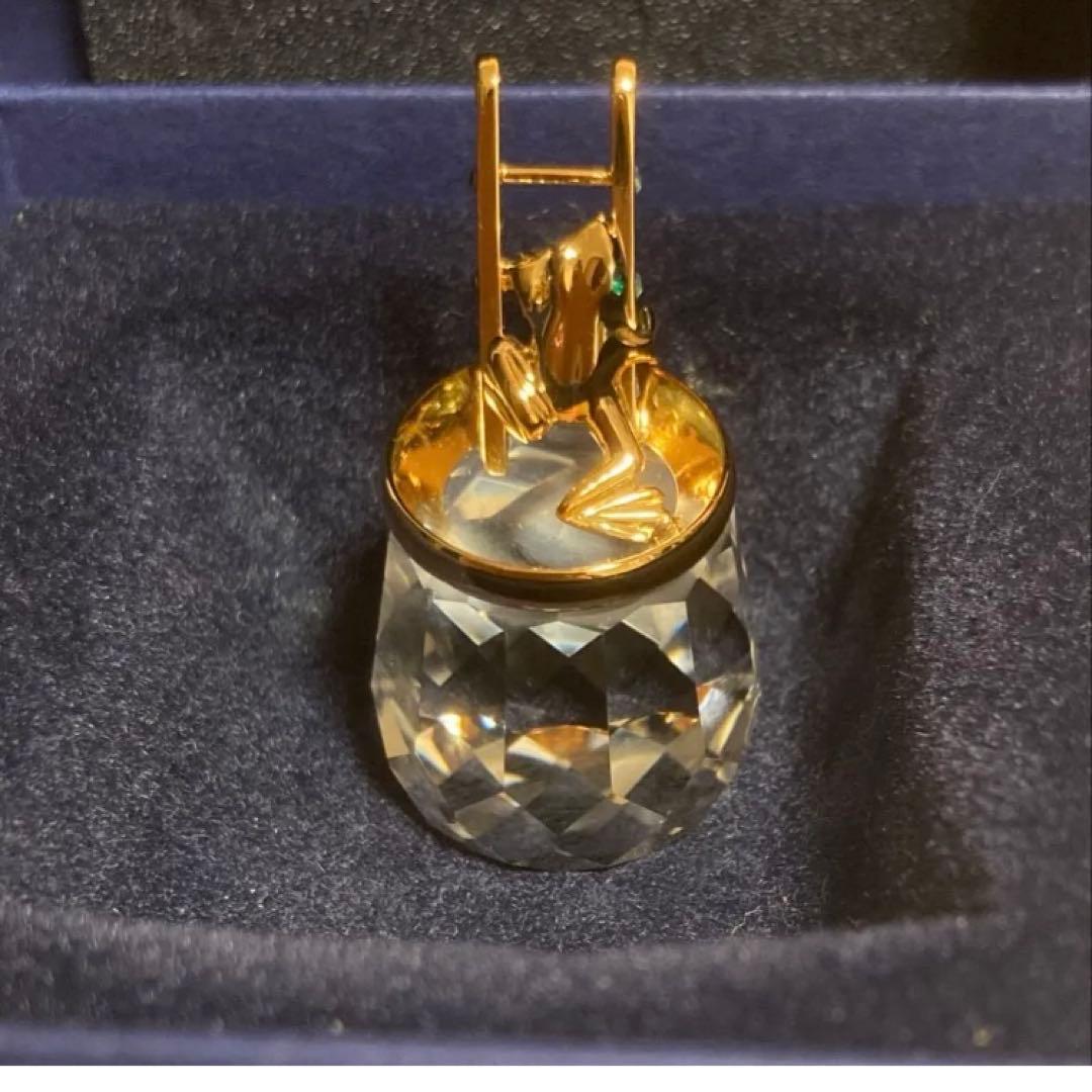 スワロフスキー　ウェザーフロッグ　かえる　ハシゴ