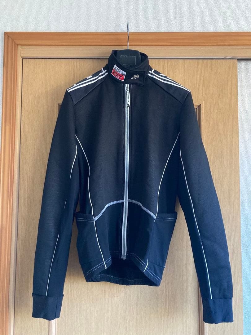 assos ウインタージャケット・ビブパンツ・キャップ・ソックス