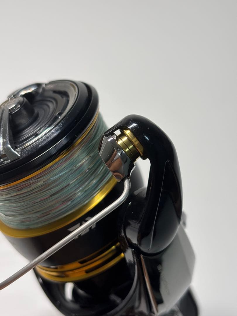 ダイワ　23 レガリス　lt2500s-xh 釣り　リール　スピニング