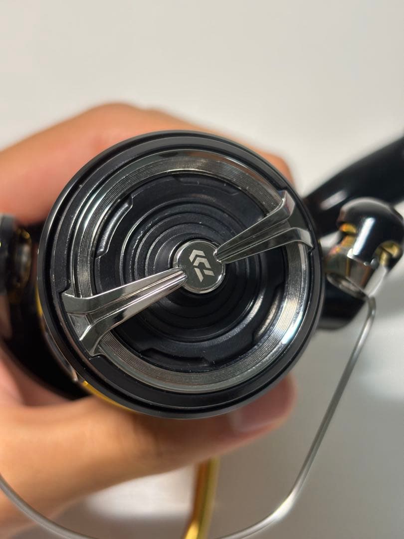 ダイワ　23 レガリス　lt2500s-xh 釣り　リール　スピニング