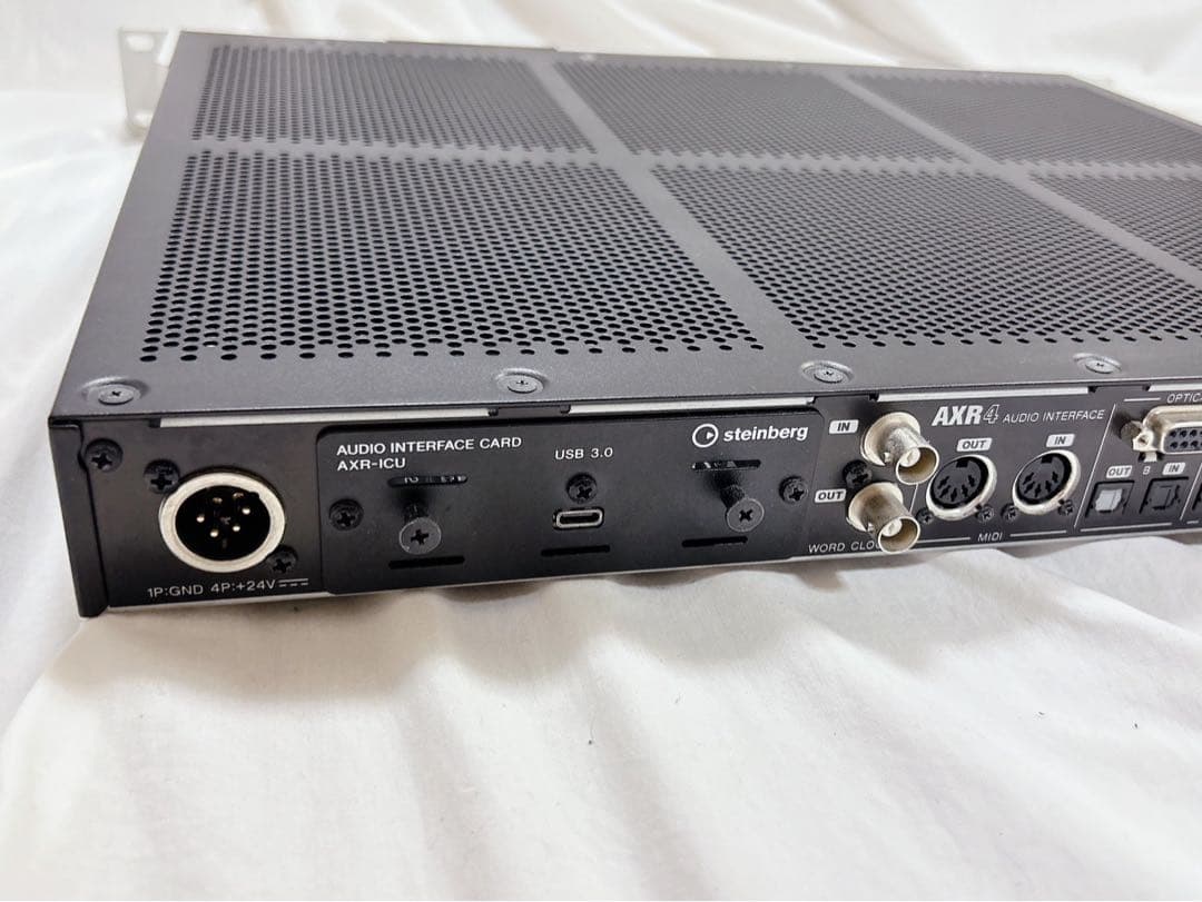 Steinberg AXR4U オーディオインターフェース
