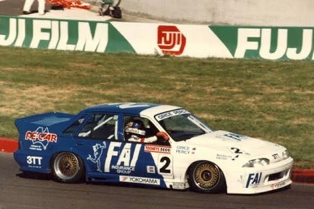 国内未入荷 1/18 BIANTE ホールデン コモドア SS VL グループA